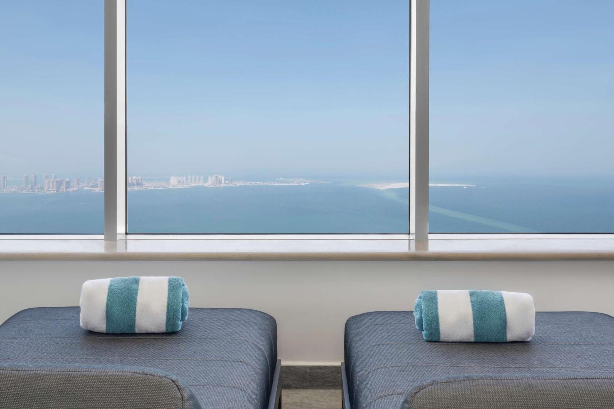 الشقق الفندقية ألِف الدوحة ريزيدنسز مجموعة كوريو من هيلتون المظهر الخارجي الصورة View from the spa