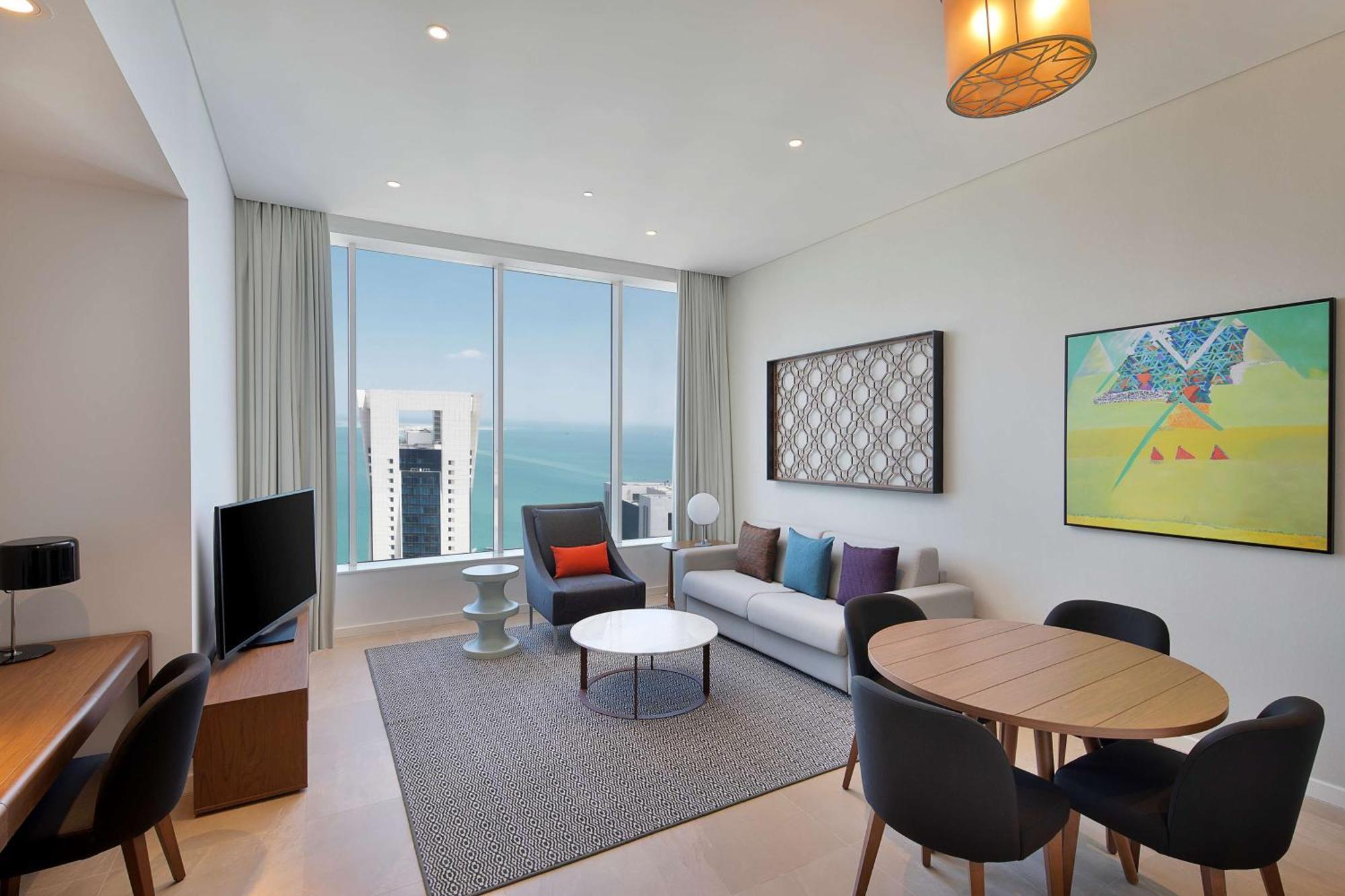 الشقق الفندقية ألِف الدوحة ريزيدنسز مجموعة كوريو من هيلتون المظهر الخارجي الصورة Living room